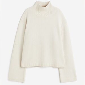 H&M premium cashmere and wool sweater, cream, size small NWT